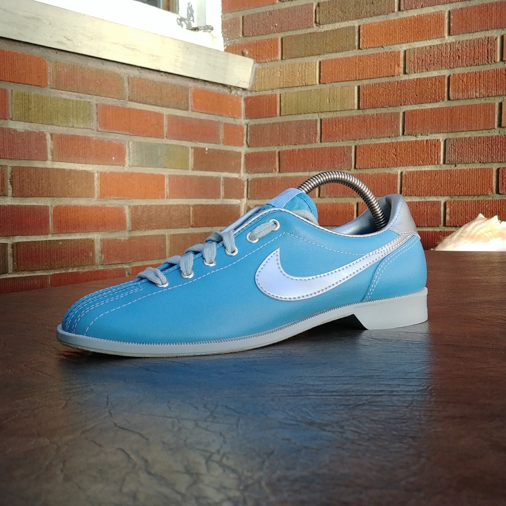 Vintage 1980s Womens Nike Bowling Shoes Sz 9
